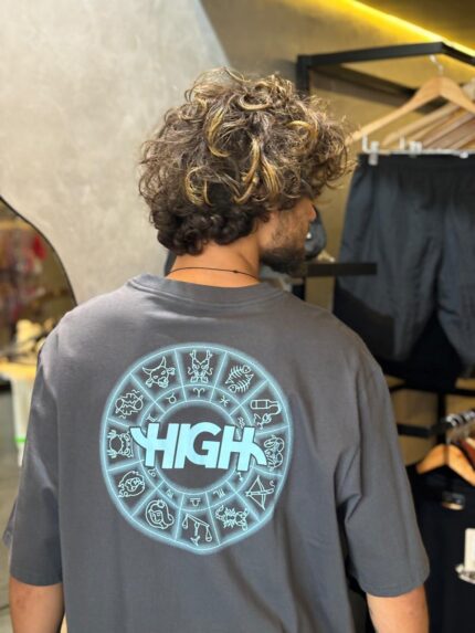 Camiseta High Zodiac Cinza Escuro