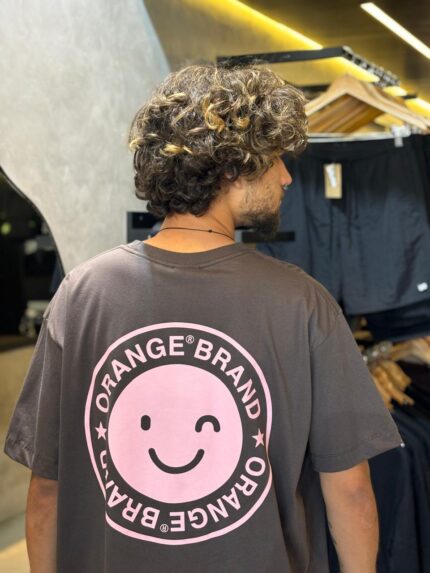 Camiseta Orange Label Marrom