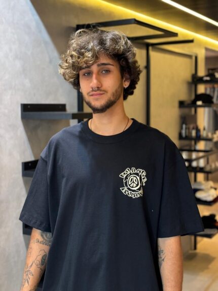 Camiseta Orange Peace Preto