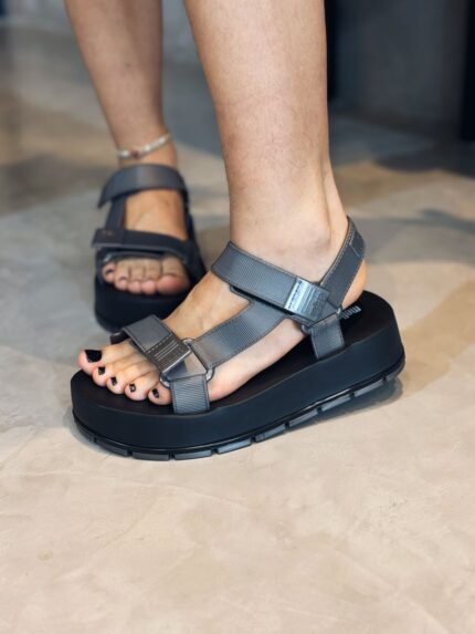 Melissa Flowing Platform Preta