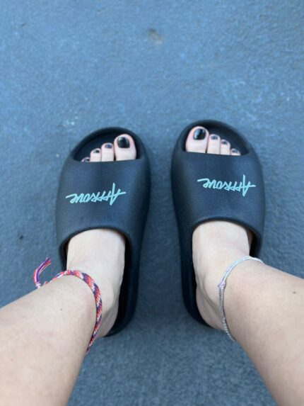 Chinelo Pillow Slide Approve Skull And Bones Preto
