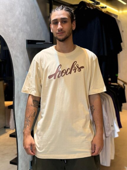 Camiseta Hocks Scripta Areia