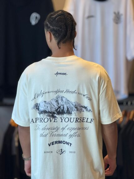 Camiseta Approve Huge Mountain Off White