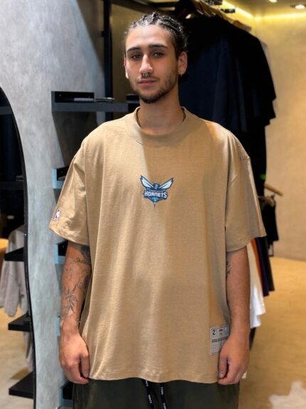 Camiseta Approve X NBA Huge Bear Hornets